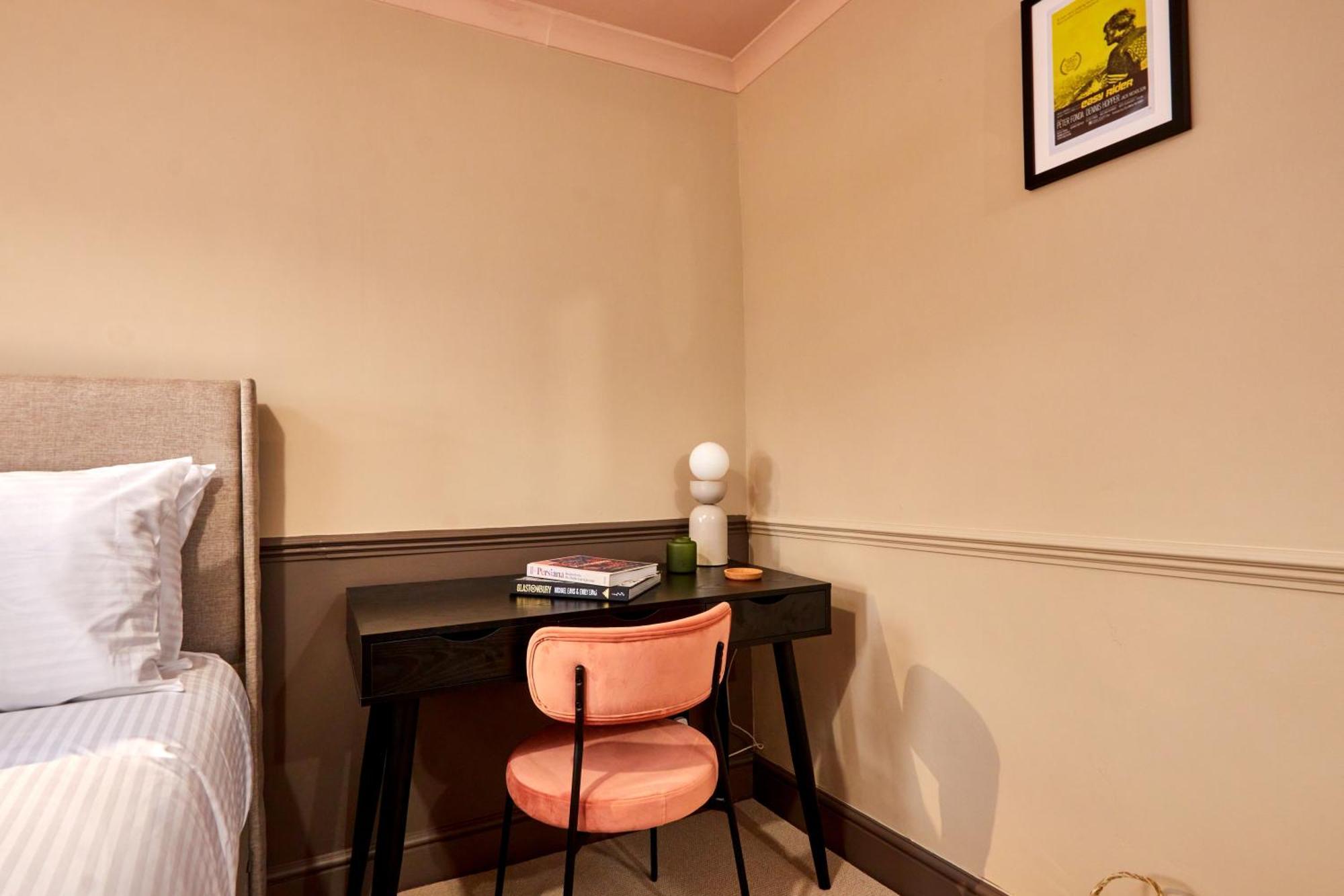 Settle In Winchester - Stylish Self Check-In Rooms Eksteriør billede