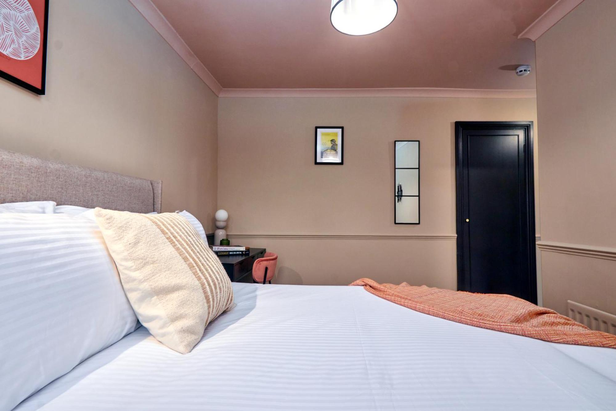 Settle In Winchester - Stylish Self Check-In Rooms Eksteriør billede
